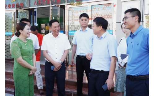 市領導赴銀川伊百盛面對面問需求，實打實解難題
